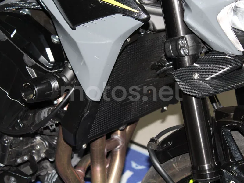 Kawasaki Z900 - Vista 15