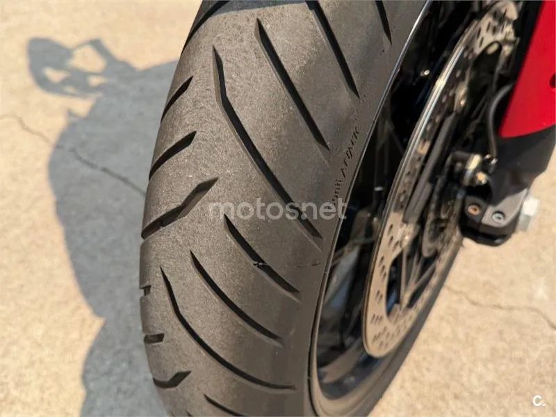 Ducati Multistrada - Vista 7