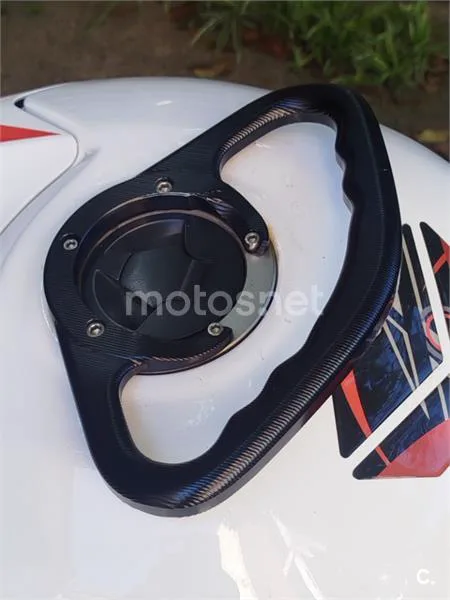 Kawasaki ZZR1400 - Vista 6