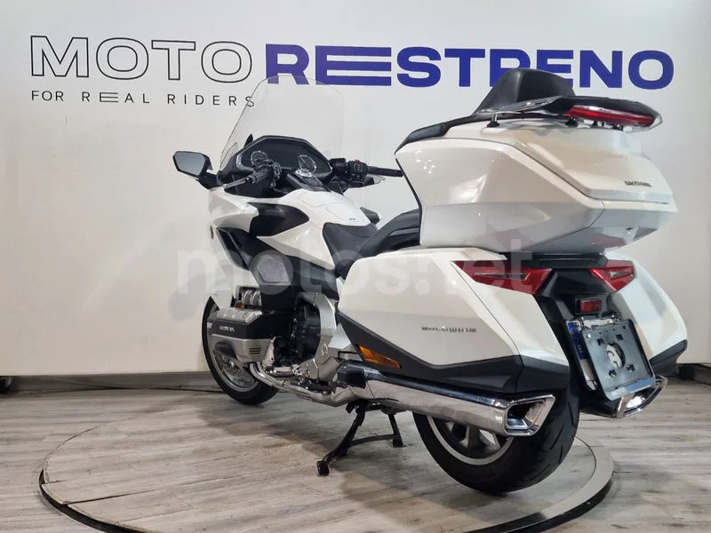 Honda GL1800 Gold Wing - Vista 3
