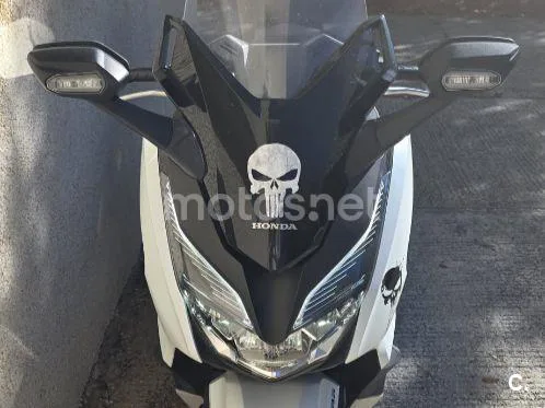 Honda Forza 125 - Vista 5