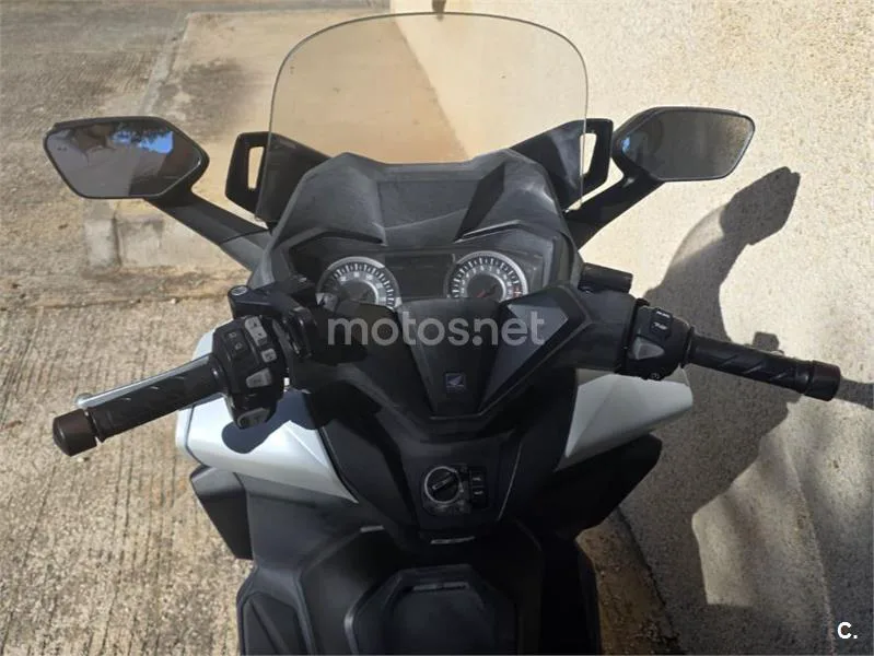 Honda Forza 125 - Vista 6