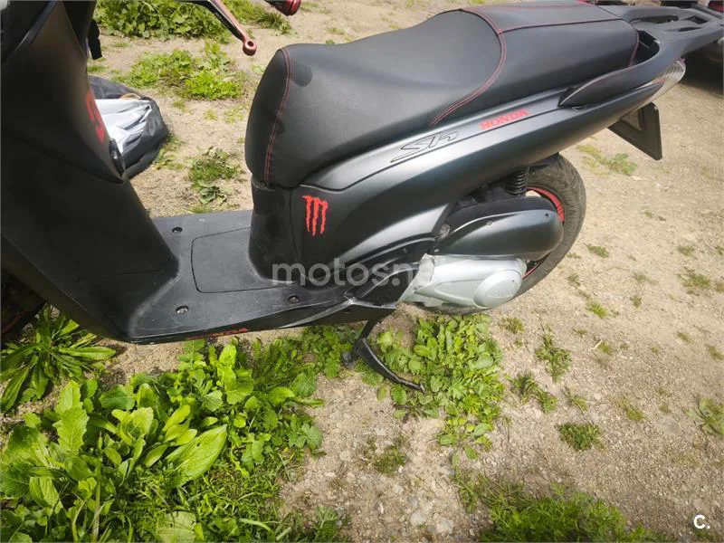 Honda SH125i - Vista 3