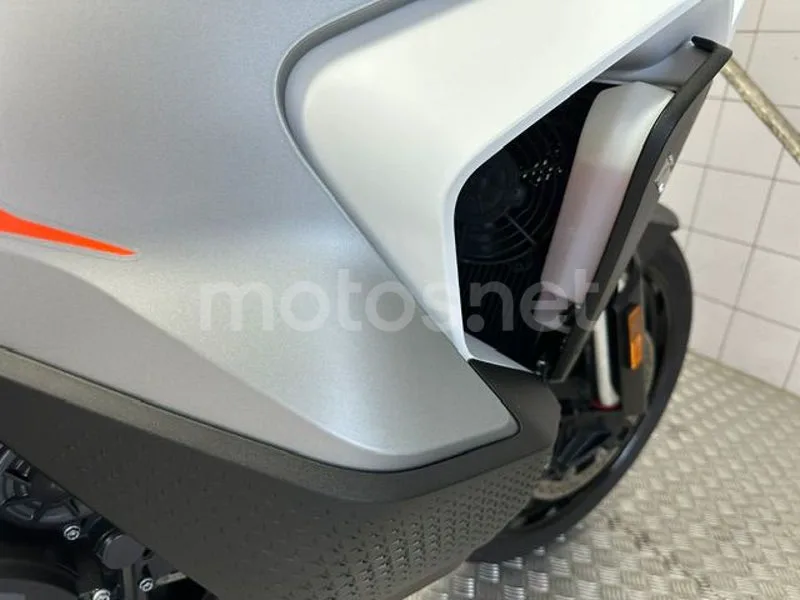 KTM 1290 Super Adventure - Vista 13