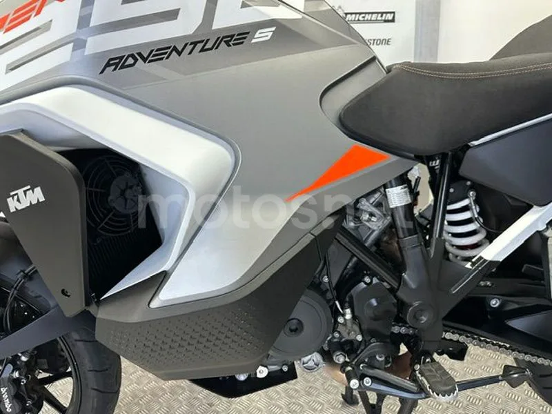 KTM 1290 Super Adventure - Vista 25
