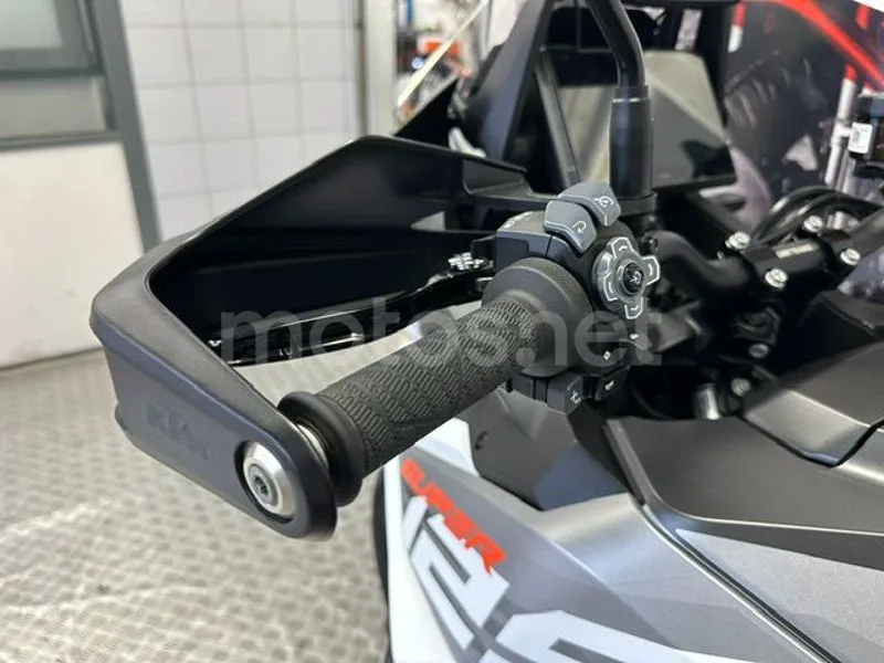 KTM 1290 Super Adventure - Vista 32