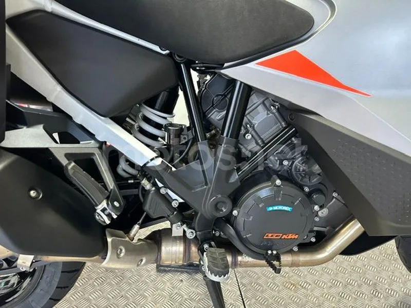 KTM 1290 Super Adventure - Vista 8