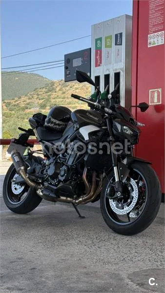 Kawasaki Z900 - Vista 3