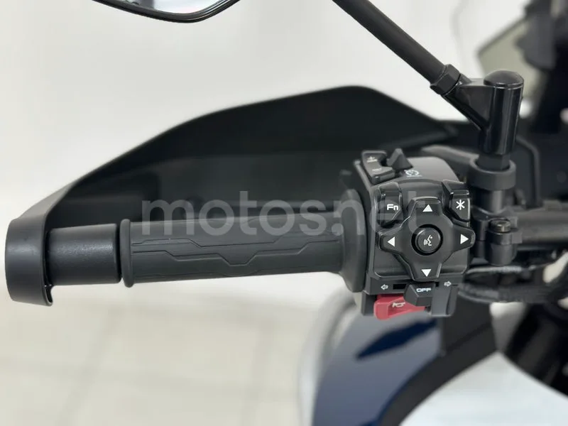 CFMOTO 800MT - Vista 11