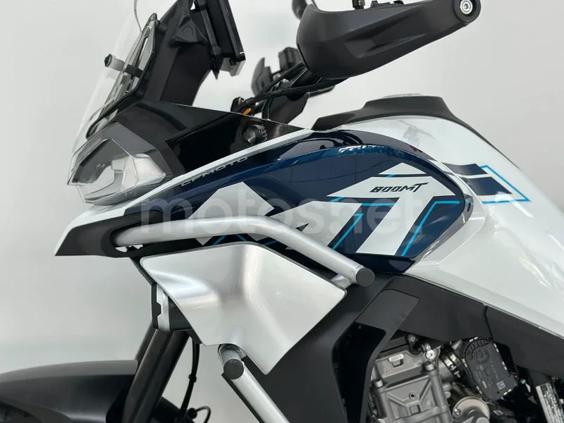 CFMOTO 800MT - Vista 15