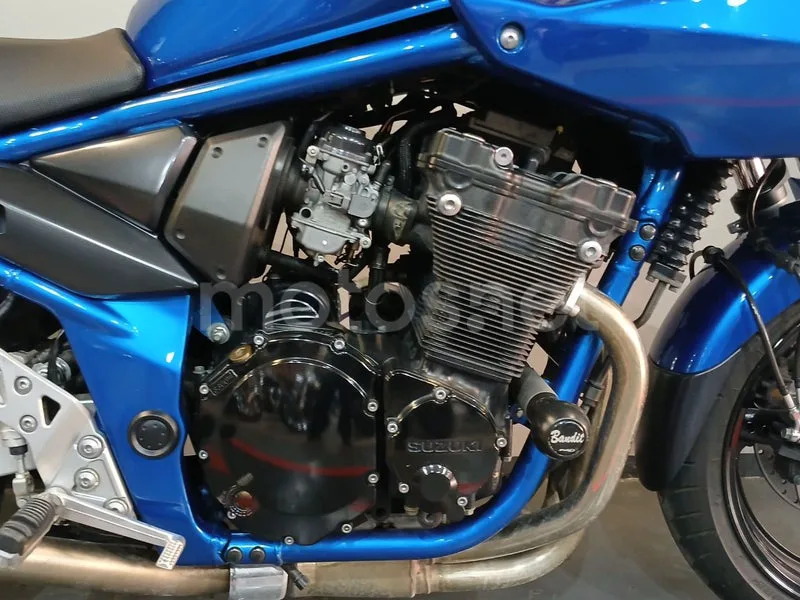 Suzuki Bandit 650S - Vista 14