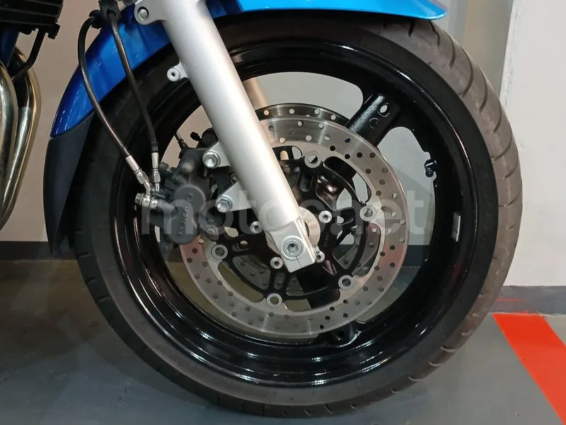 Suzuki Bandit 650S - Vista 15