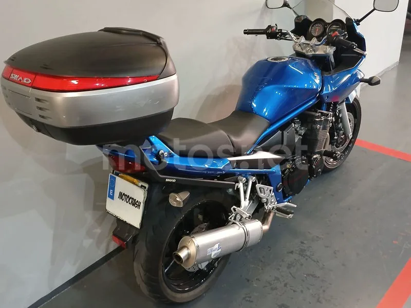 Suzuki Bandit 650S - Vista 17