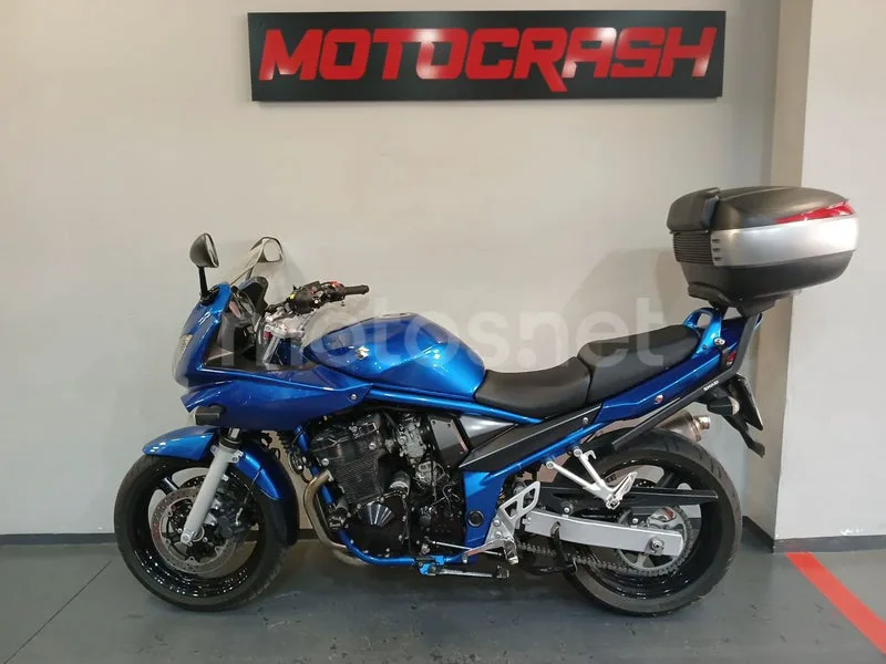 Suzuki Bandit 650S - Vista 4