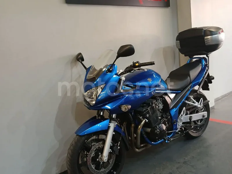 Suzuki Bandit 650S - Vista 6
