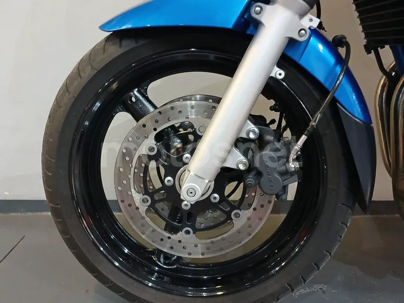 Suzuki Bandit 650S - Vista 10