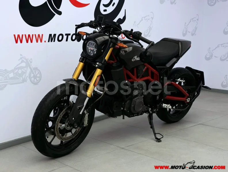 Indian FTR 1200 - Vista 8