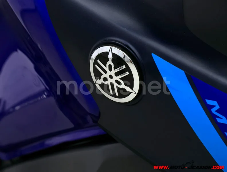 Yamaha MT-09 - Vista 9