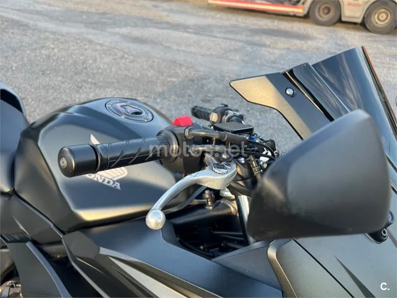 Honda CBR500R - Vista 7