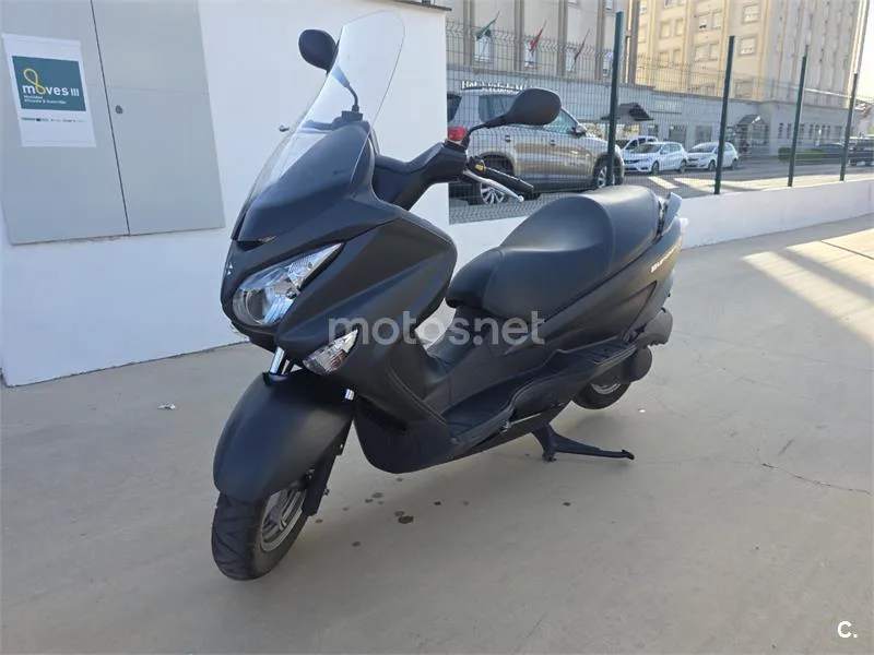 Suzuki Burgman 125 1900 € 2014 Badajoz - 1