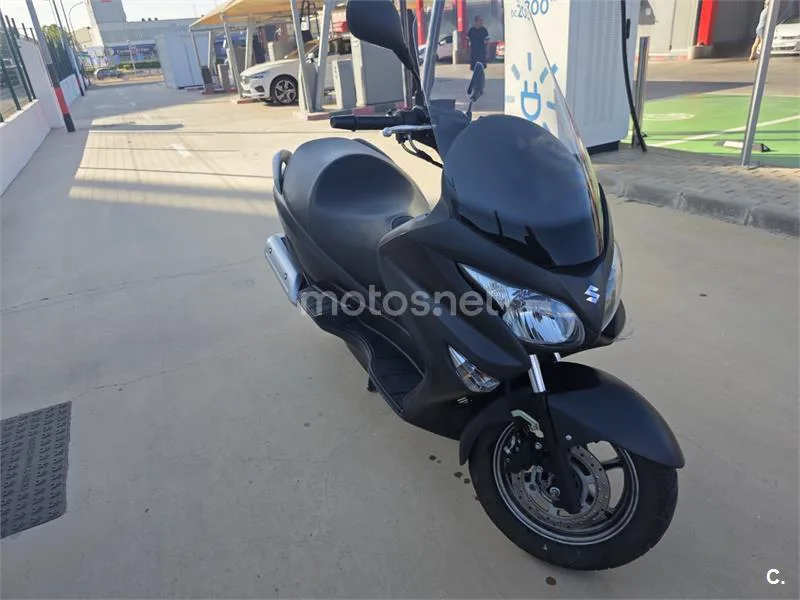 Suzuki Burgman 125 - Vista 3
