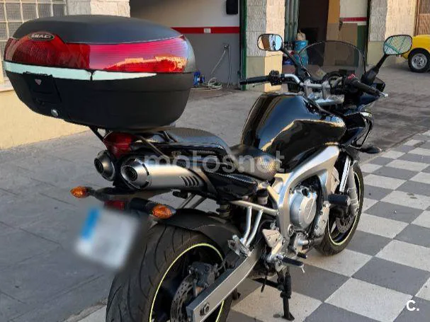 Yamaha FZ6 Fazer - Vista 10