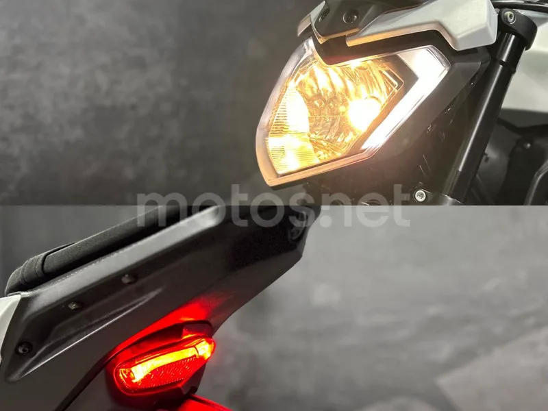 Yamaha MT-125 - Vista 16