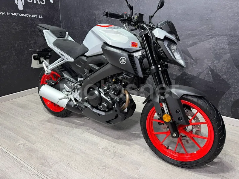 Yamaha MT-125 - Vista 6