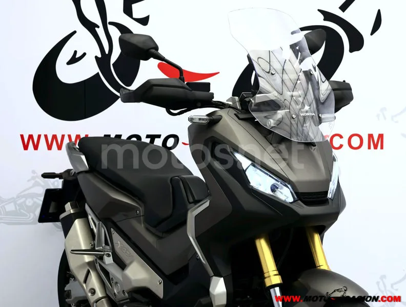 Honda X-ADV - Vista 4