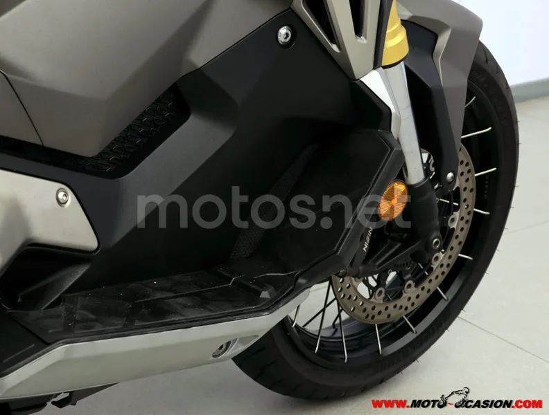 Honda X-ADV - Vista 5