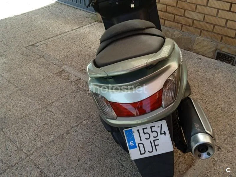 Yamaha Majesty 400 2100 € 2005 Jaén - 2