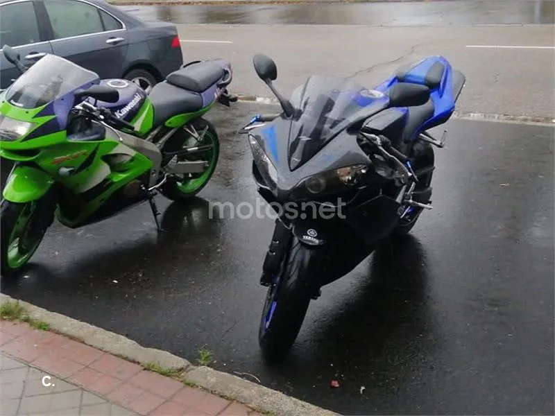 Yamaha YZF-R1 - Vista 5