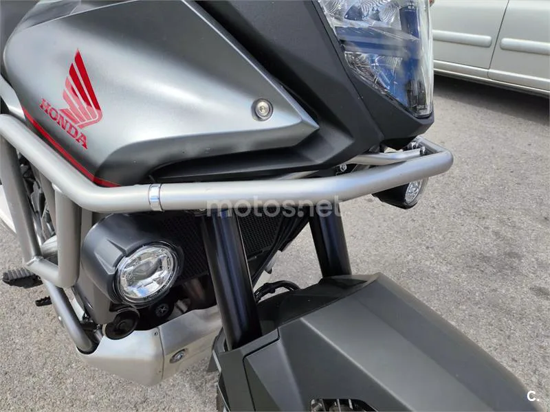 Honda XL750 Transalp - Vista 4