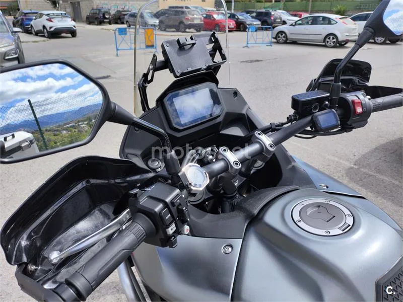 Honda XL750 Transalp - Vista 7