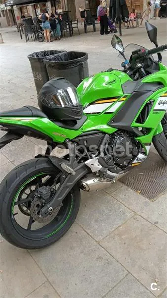 Kawasaki Ninja 650 - Vista 3