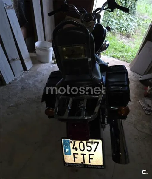 Suzuki Intruder LC 250 - Vista 7