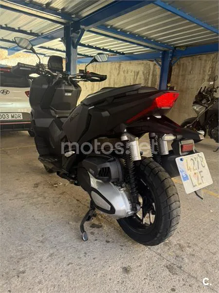 Honda ADV350 - Vista 3