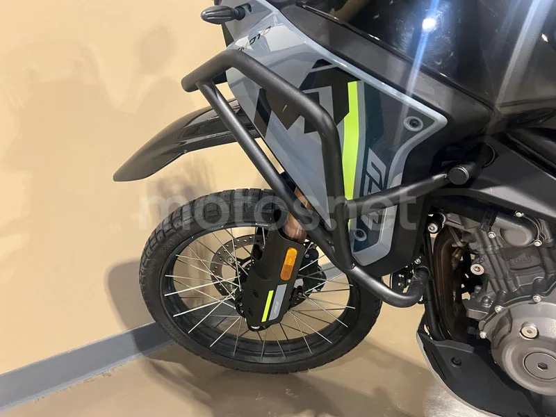 CFMOTO 450MT - Vista 6
