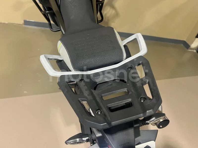 CFMOTO 450MT - Vista 9