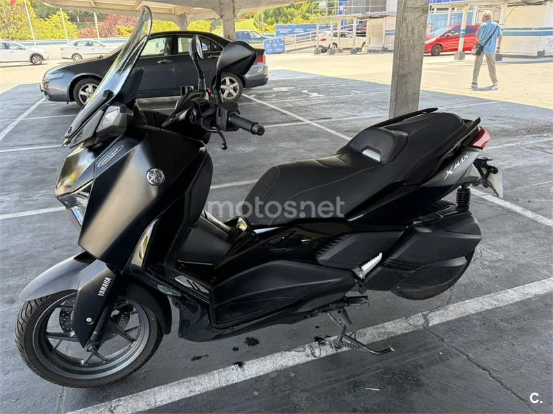 Yamaha XMAX 300 - Vista 7