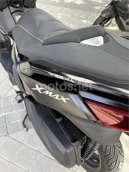 Yamaha XMAX 300 - Vista 8