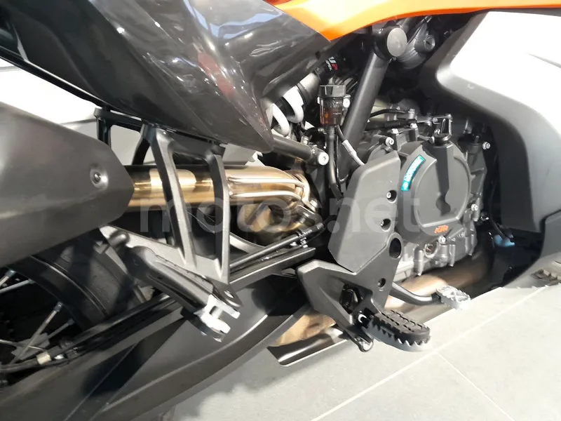 KTM 790 Adventure - Vista 6