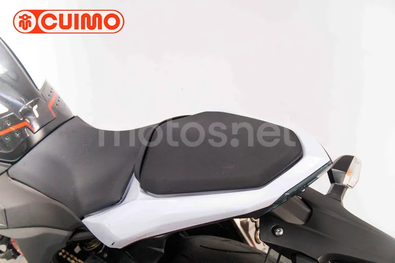 Kawasaki Z800 - Vista 21
