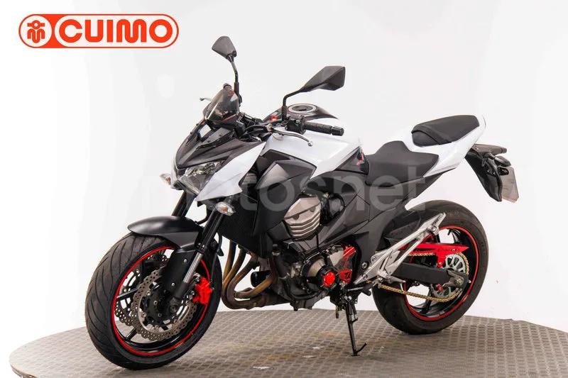 Kawasaki Z800 - Vista 9