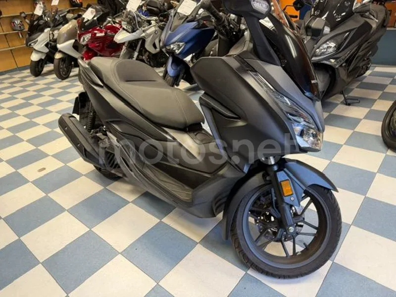 Honda Forza 125 - Vista 13