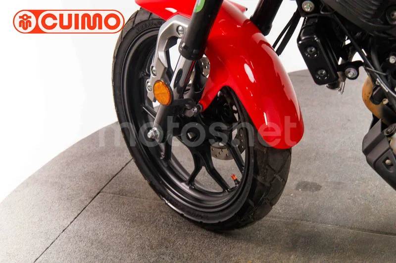 Yamaha XSR125 - Vista 35