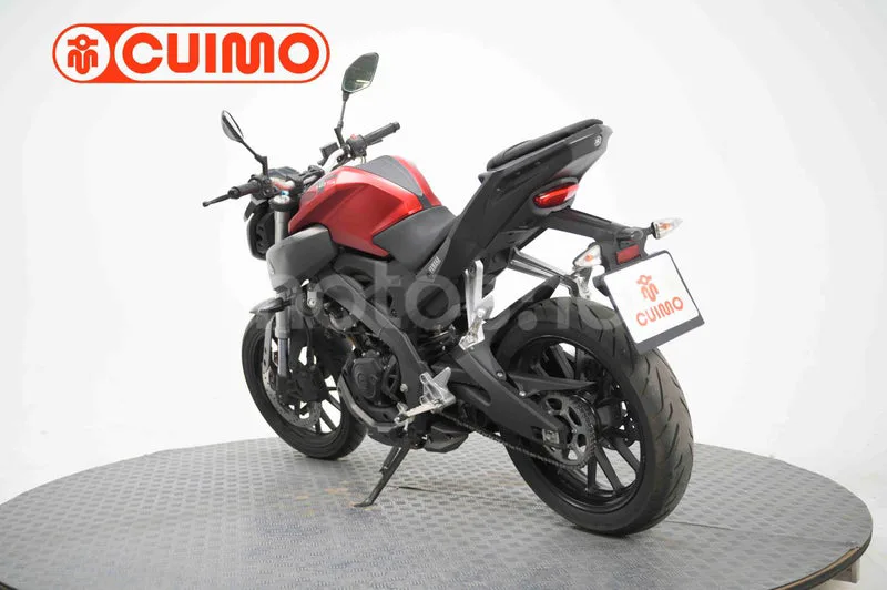 Yamaha MT-125 - Vista 7