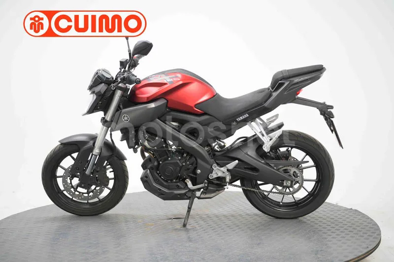 Yamaha MT-125 - Vista 10