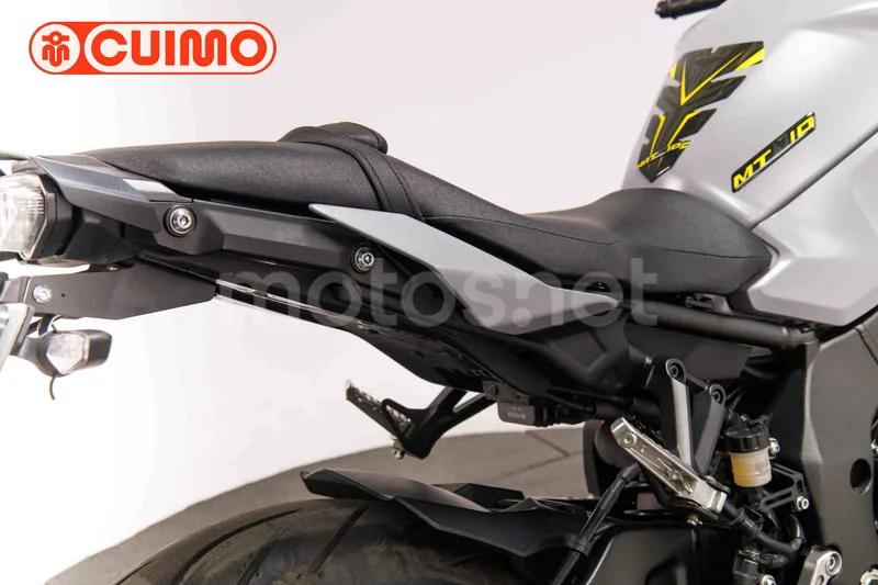 Yamaha MT-10 - Vista 16