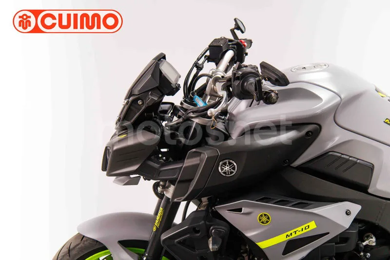 Yamaha MT-10 - Vista 20